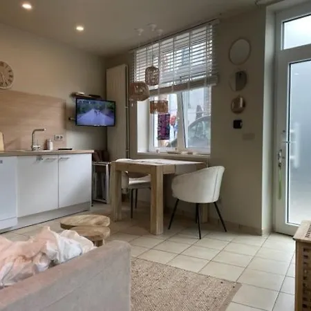 Au Coeur Apartment *